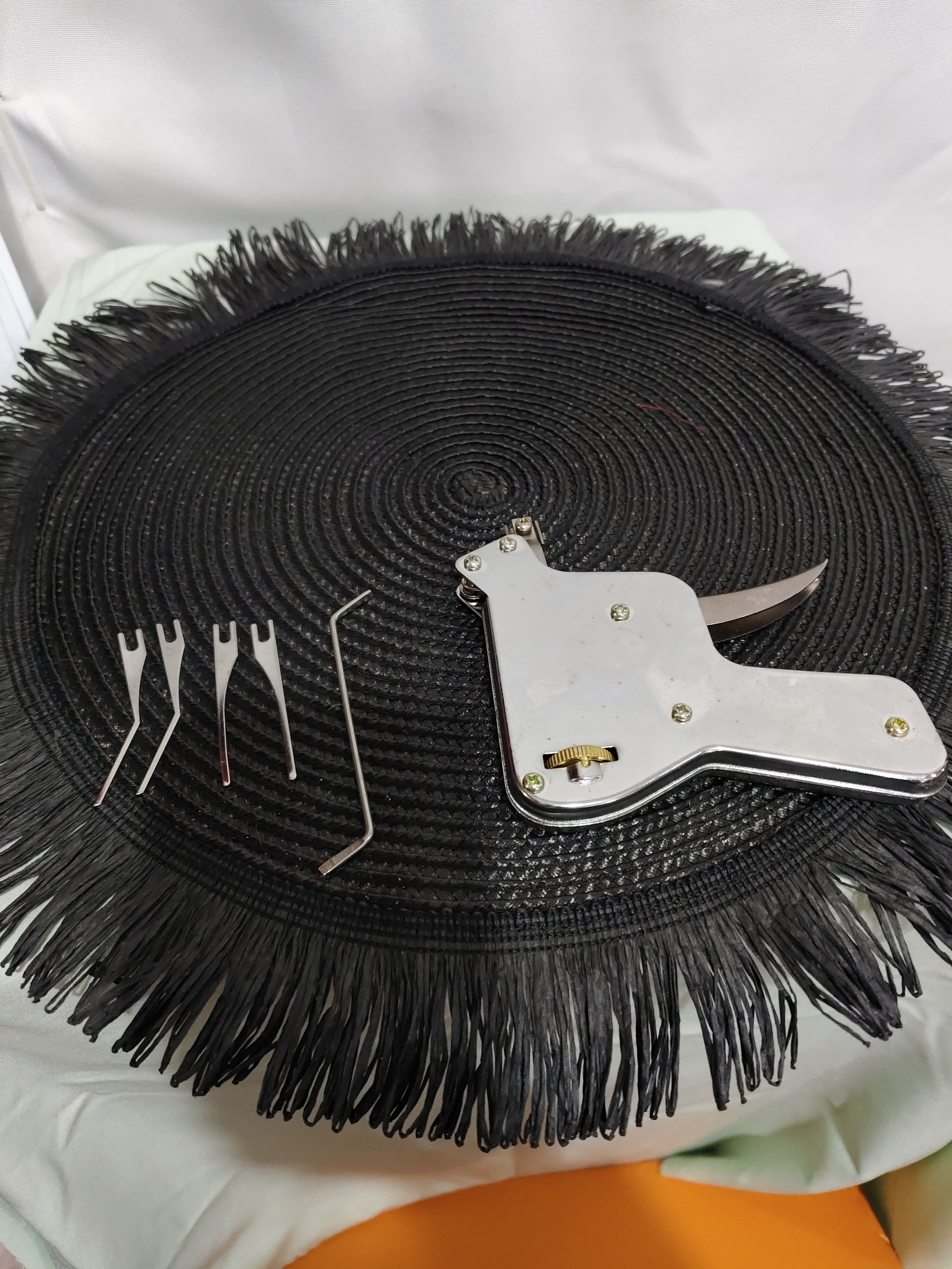 The Locksmith Tool